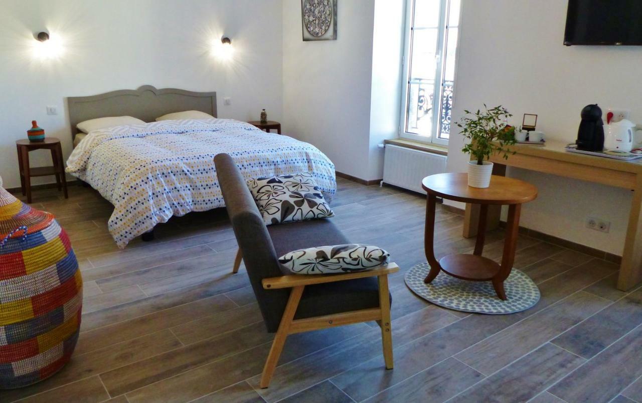 Residence Des 14 Moulins ปง-ตาเวน ภายนอก รูปภาพ